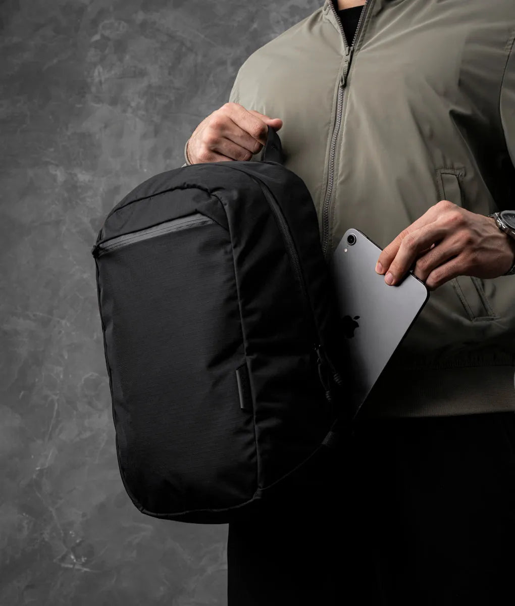 ALPAKA - Aero Pack Backpack (16L) 輕量化日常背包 Axoflux 210D 防撕裂尼龍布料